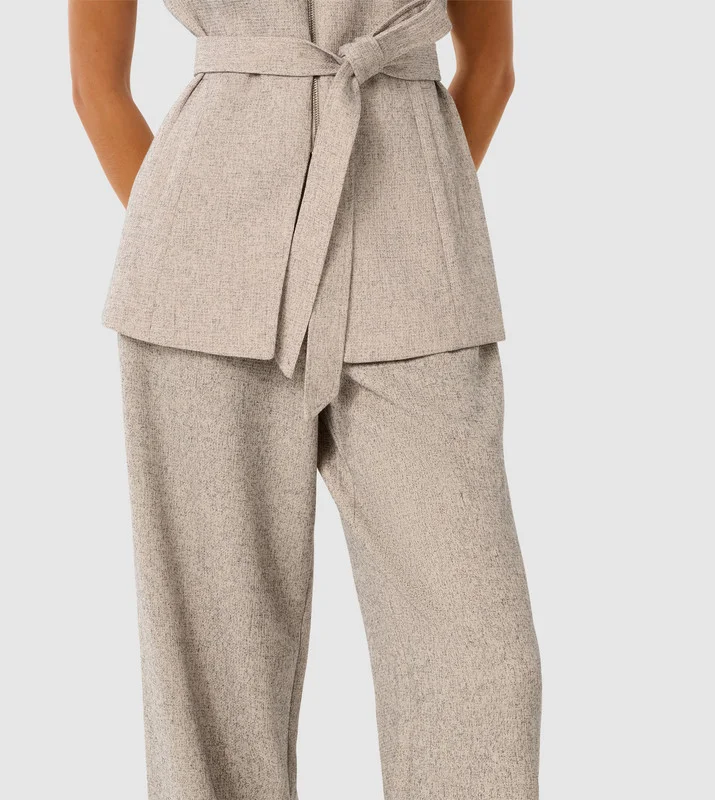 forever new  Jackie Textured Wide Leg Pant for Women | Best Price UAE